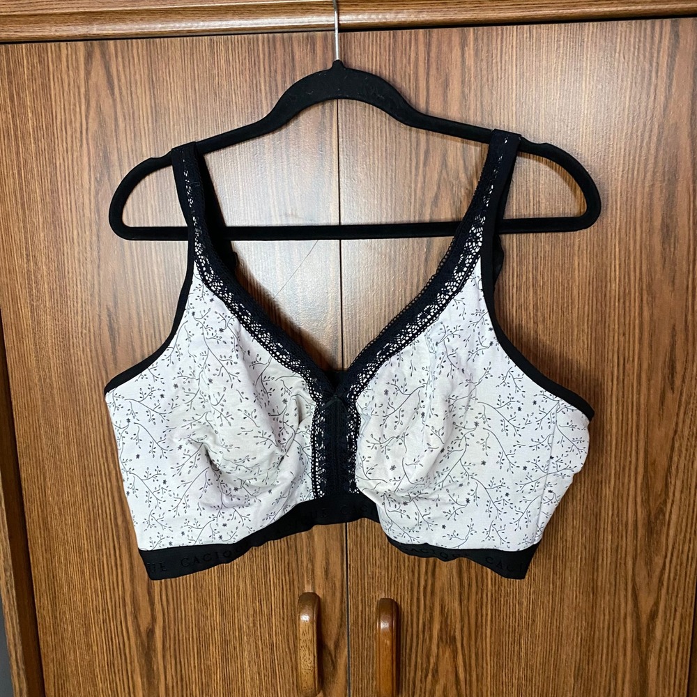 Cacique No Wire Bra Women 46DDD White Black Floral Lace Trim Wireless Support